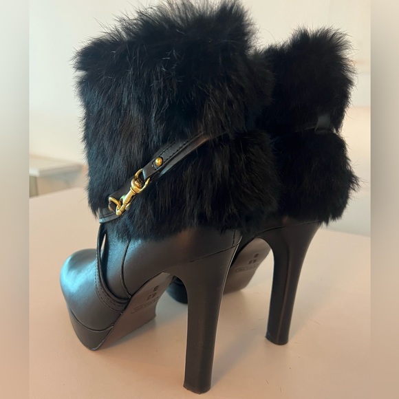 PERFECT, LIKE NEW, COACH, VINTAGE, ATHENA ANKLE BOOTIES IN SIZE 6 ½ 👢🐰 👜 - Picture 3 of 16